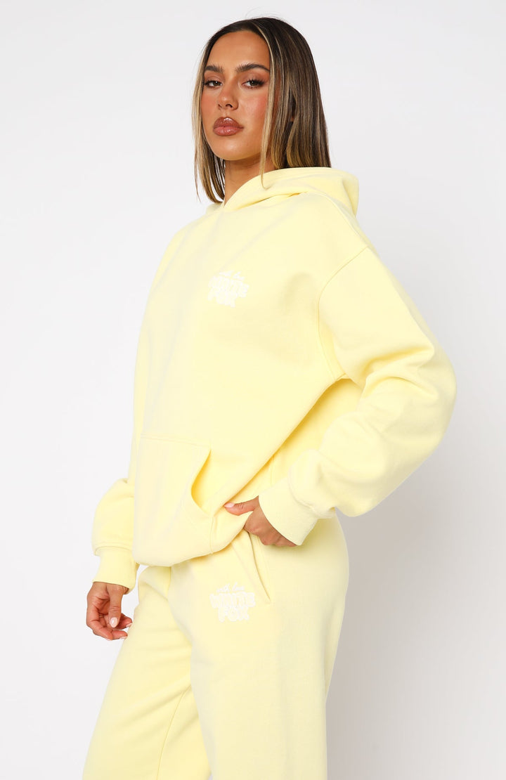 Glamcroft Oversized Hoodie with Front Pocket and Ribbed Cuffs
