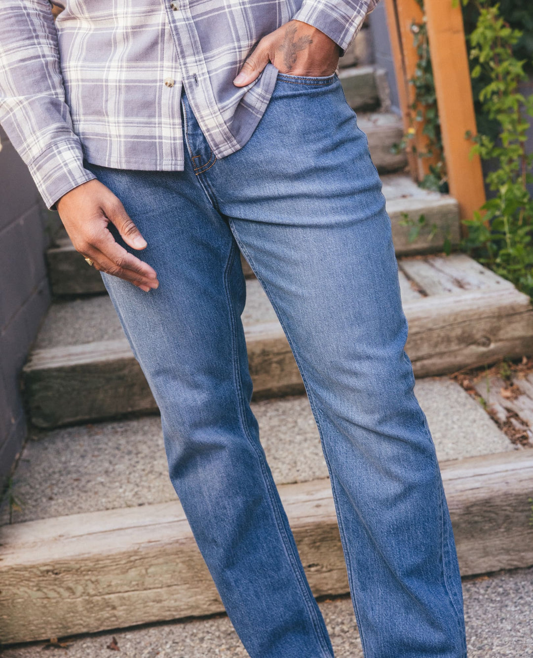 Glamcroft Men's Slim Blue Jeans in Tahoe with FlexForm Waistband